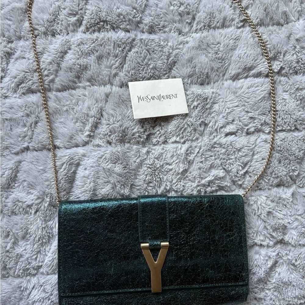 Yves Saint Laurent Y-Linge Clutch, Shimmer Green, Satin Interior - Picture 3 of 16